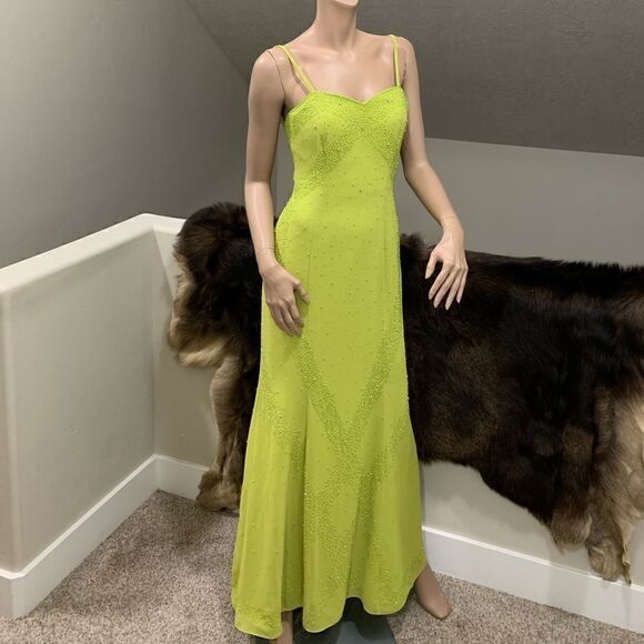 Custom Stunning All Over Beaded Sleeveless Evening Dress - Picture 4 of 16